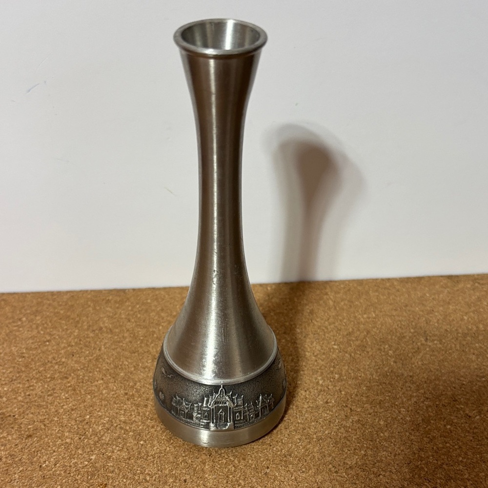 💐Tall Pewter Vase with Decorative Base 6” High